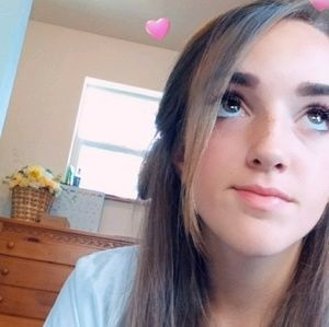 Meet your Posher, Corrah